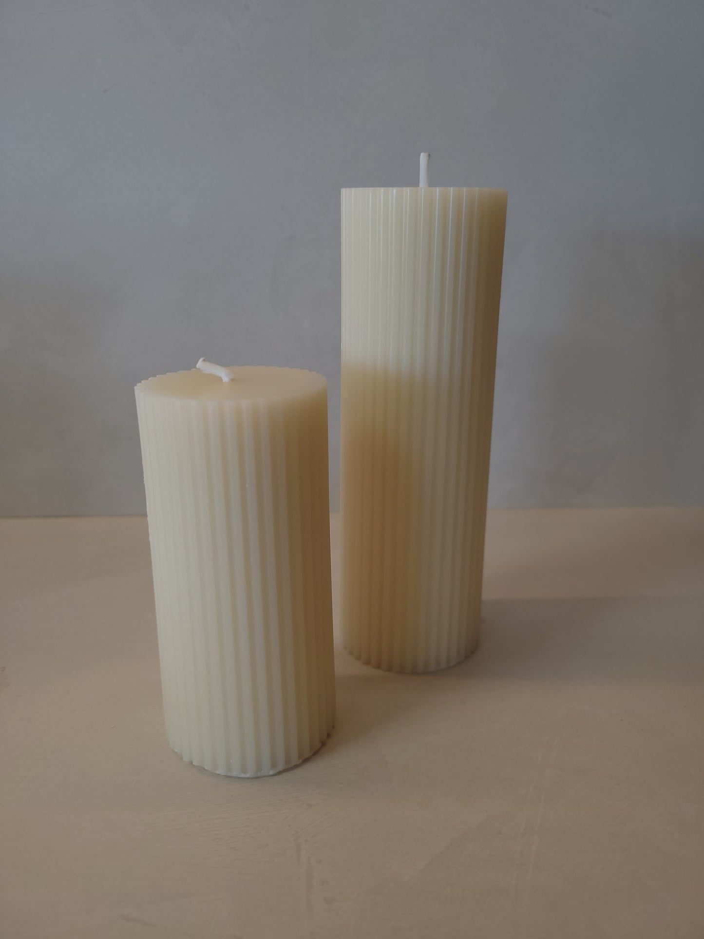 Ribbed Cylinder Candle